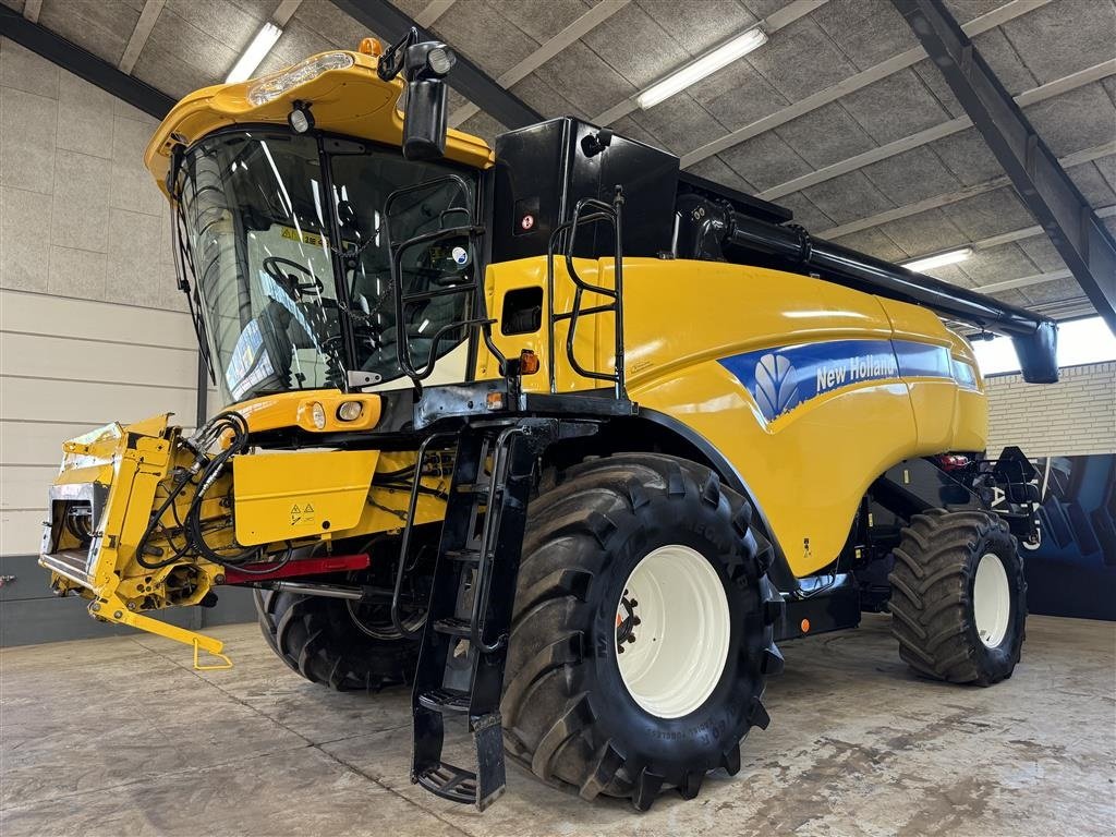 Mähdrescher Türe ait New Holland CX 8060 FSH 24 fod, Gebrauchtmaschine içinde Haderup (resim 1)