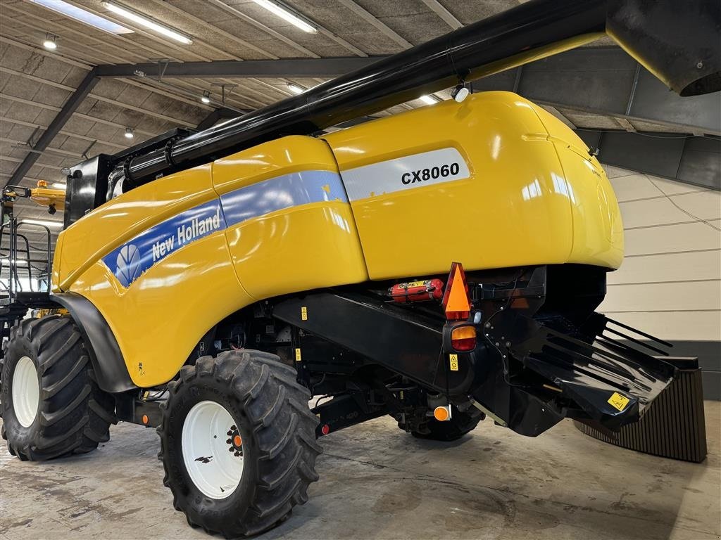 Mähdrescher Türe ait New Holland CX 8060 FSH 24 fod, Gebrauchtmaschine içinde Haderup (resim 2)