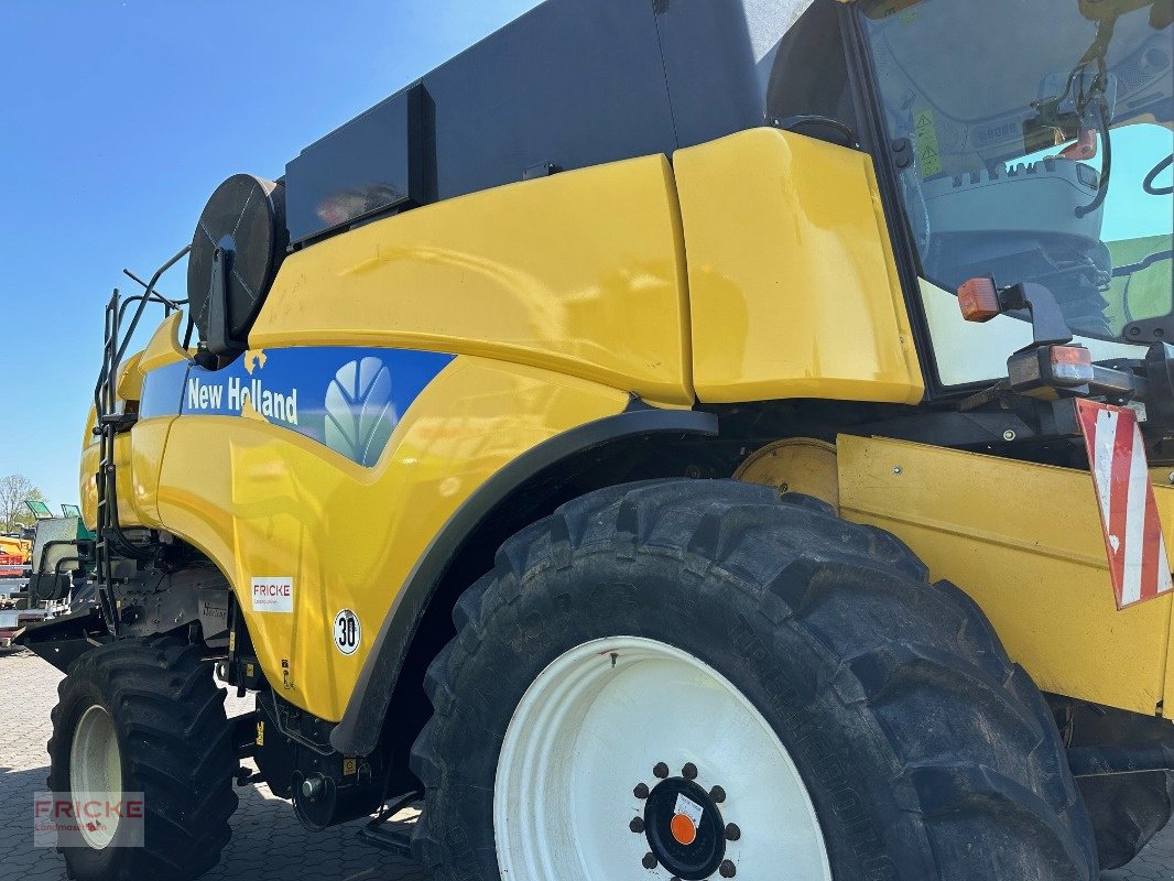 Mähdrescher des Typs New Holland CX 8060, Gebrauchtmaschine in Bockel - Gyhum (Bild 31)