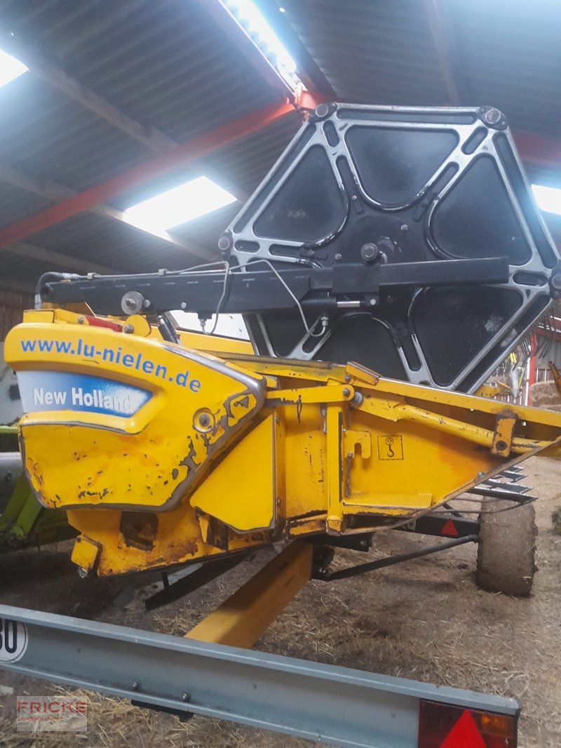 Mähdrescher des Typs New Holland CX 8060, Gebrauchtmaschine in Bockel - Gyhum (Bild 26)