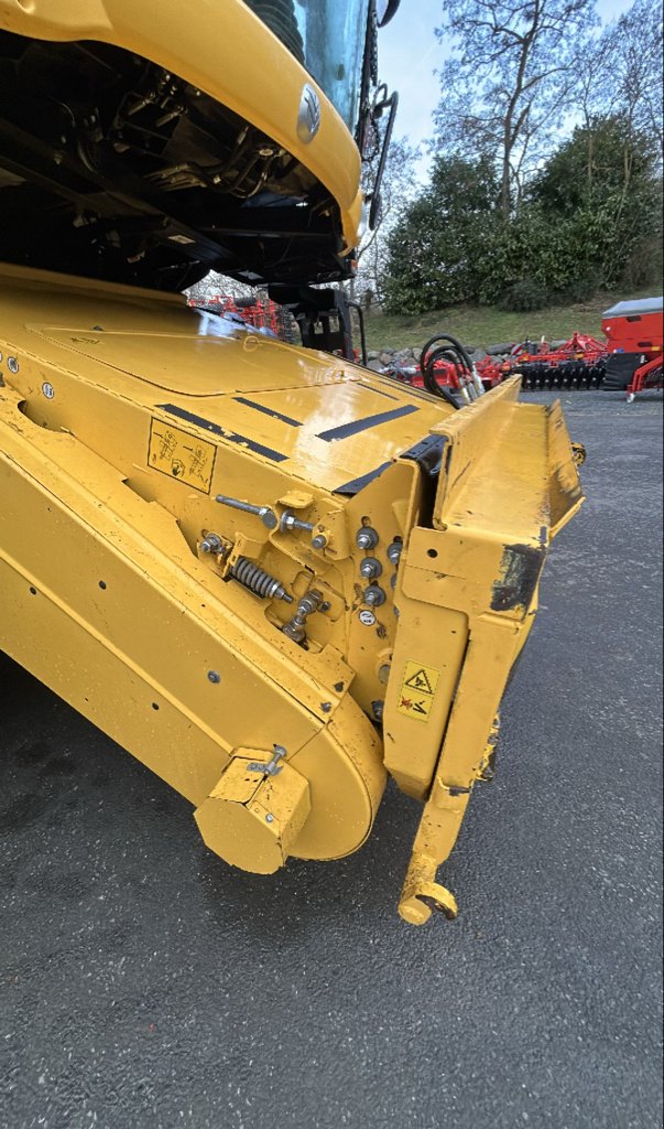 Mähdrescher typu New Holland CX 8070 ELEVATION, Gebrauchtmaschine v CORMENON (Obrázek 7)