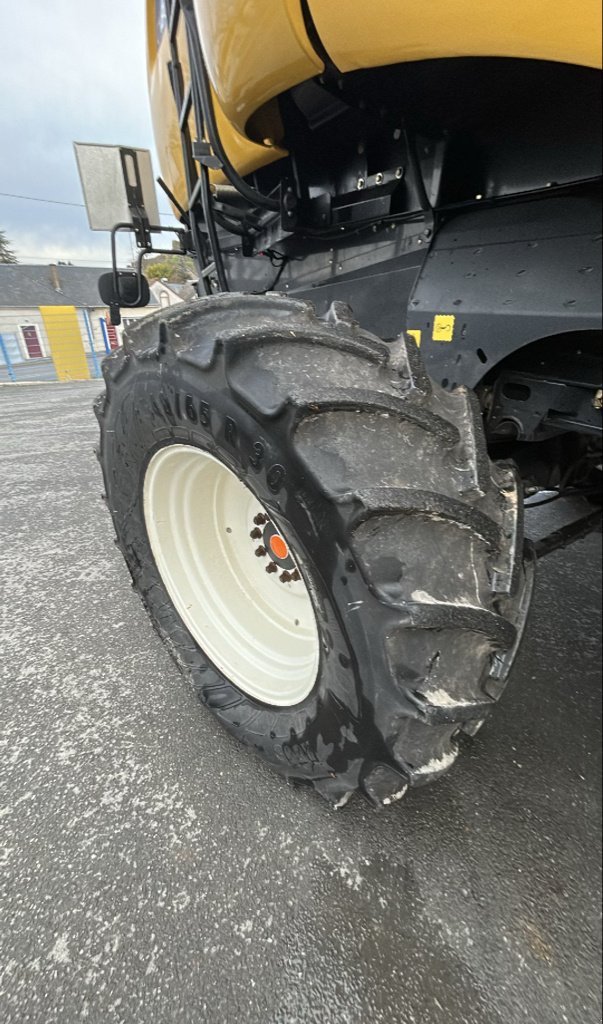 Mähdrescher typu New Holland CX 8070 ELEVATION, Gebrauchtmaschine v CORMENON (Obrázek 9)