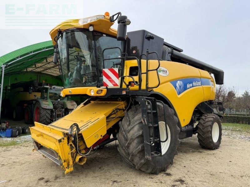 Mähdrescher типа New Holland cx 8070, Gebrauchtmaschine в SZEGED