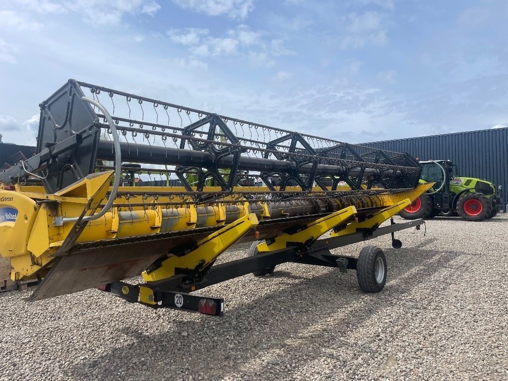 Mähdrescher of the type New Holland CX 8080, Gebrauchtmaschine in Ribe (Picture 3)