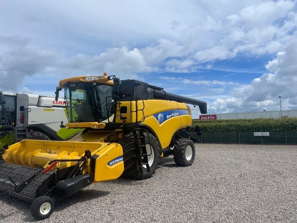 Mähdrescher of the type New Holland CX 8080, Gebrauchtmaschine in Ribe (Picture 12)