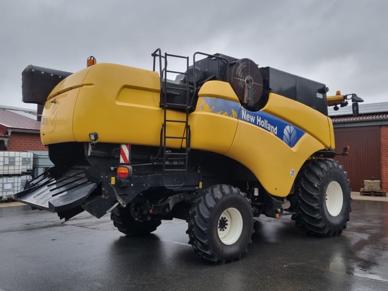 Mähdrescher des Typs New Holland CX 8080, Gebrauchtmaschine in Niesky (Bild 1)