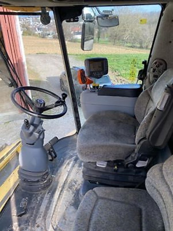 Mähdrescher of the type New Holland CX 8090, Gebrauchtmaschine in Muespach-le-Haut (Picture 10)