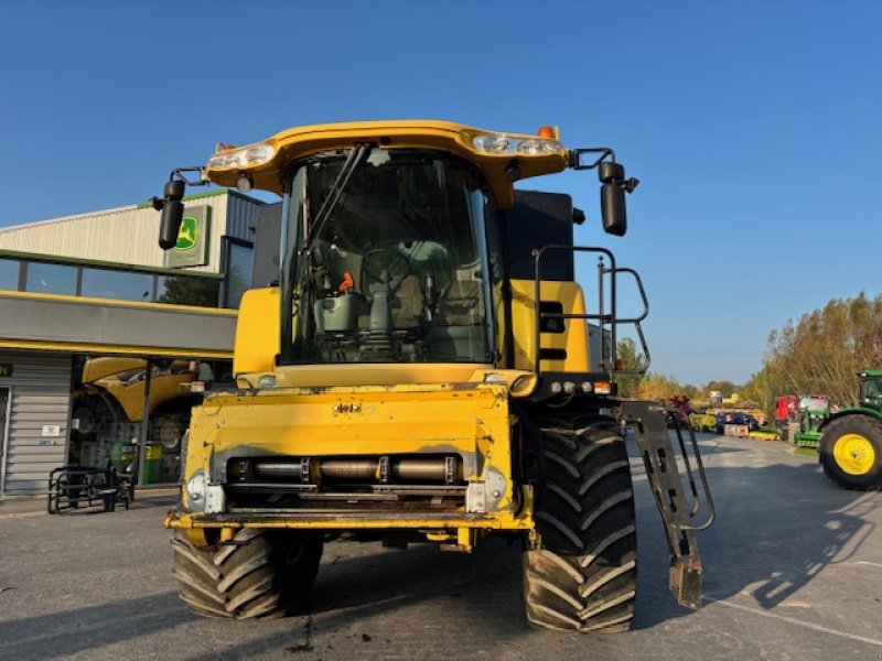 Mähdrescher tip New Holland CX 860, Gebrauchtmaschine in CORNY MACHEROMENIL (Poză 2)
