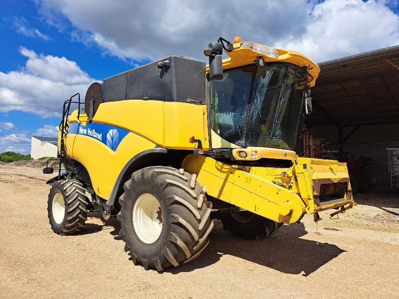 Mähdrescher a típus New Holland CX 860, Gebrauchtmaschine ekkor: SAINT GENEST D'AMBIERE (Kép 3)