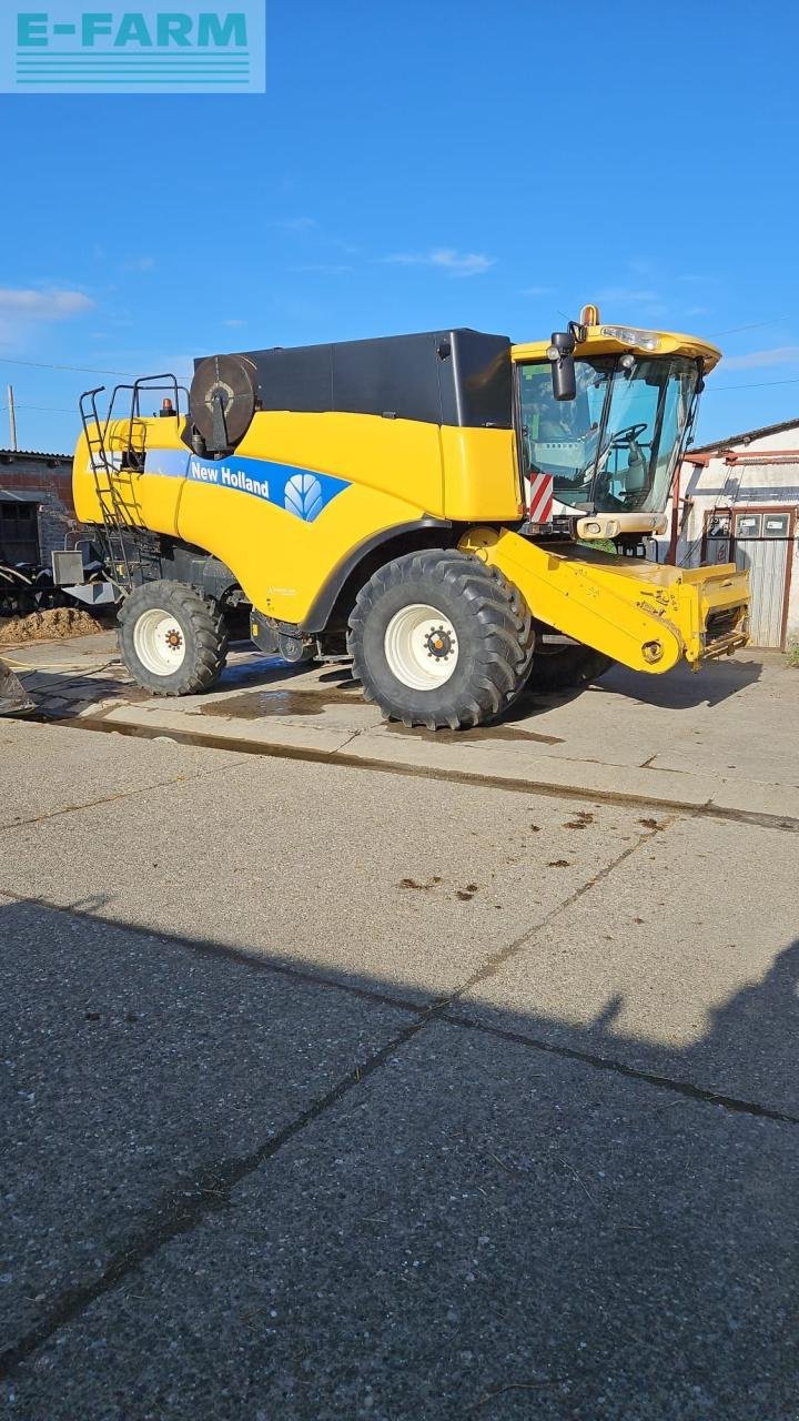 Mähdrescher of the type New Holland CX 860, Gebrauchtmaschine in Hamburg (Picture 5)