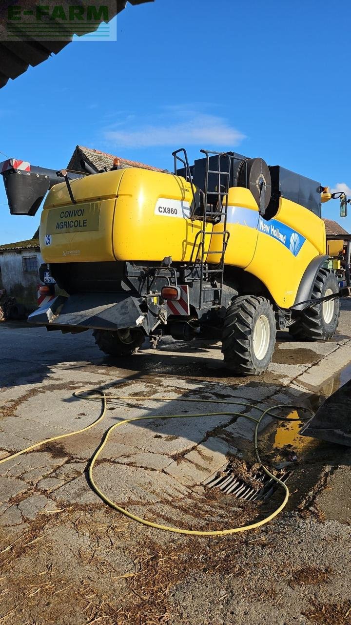 Mähdrescher of the type New Holland CX 860, Gebrauchtmaschine in Hamburg (Picture 9)