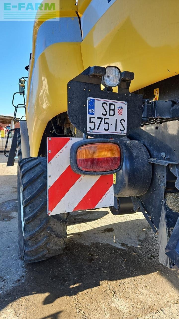 Mähdrescher of the type New Holland CX 860, Gebrauchtmaschine in Hamburg (Picture 10)