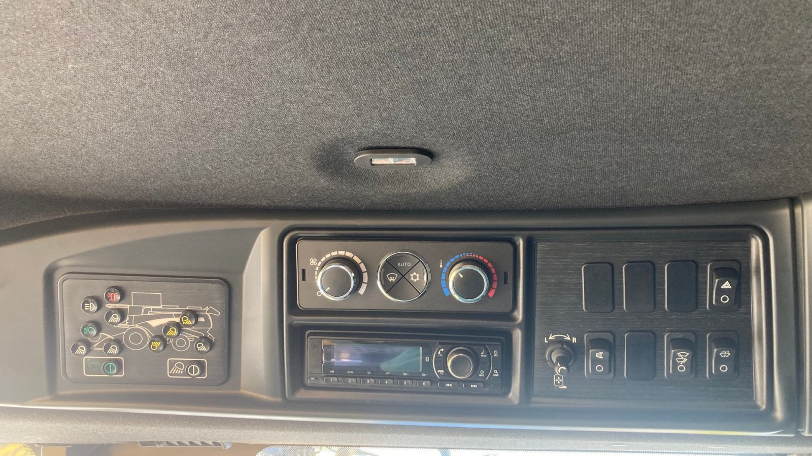 Mähdrescher del tipo New Holland CX 8.70 SLH, Gebrauchtmaschine en Roskilde (Imagen 7)