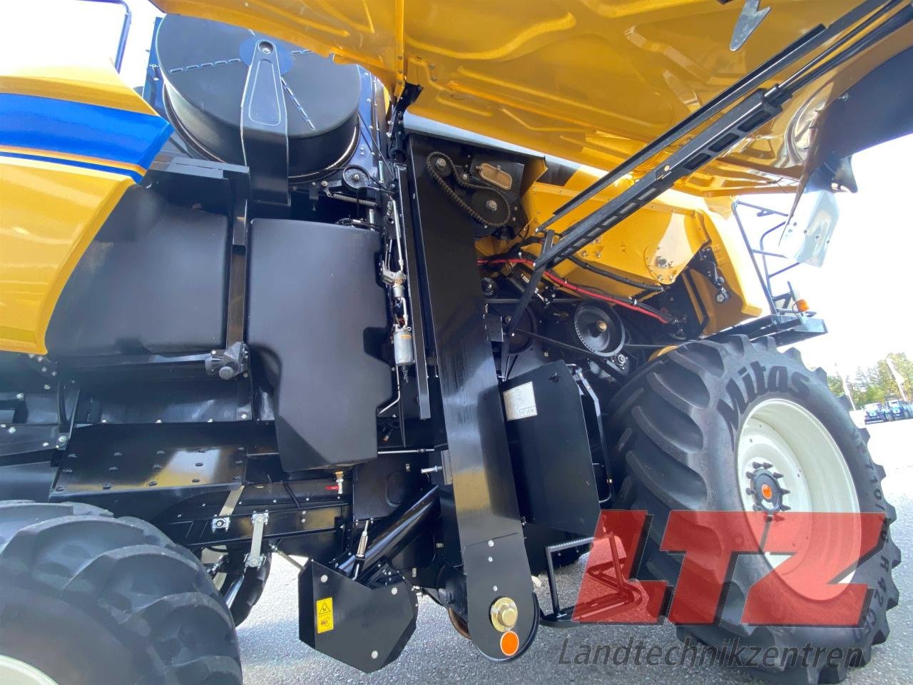 Mähdrescher tipa New Holland CX 8.70 ST5 ZED S-Modell, Neumaschine u Ampfing (Slika 6)