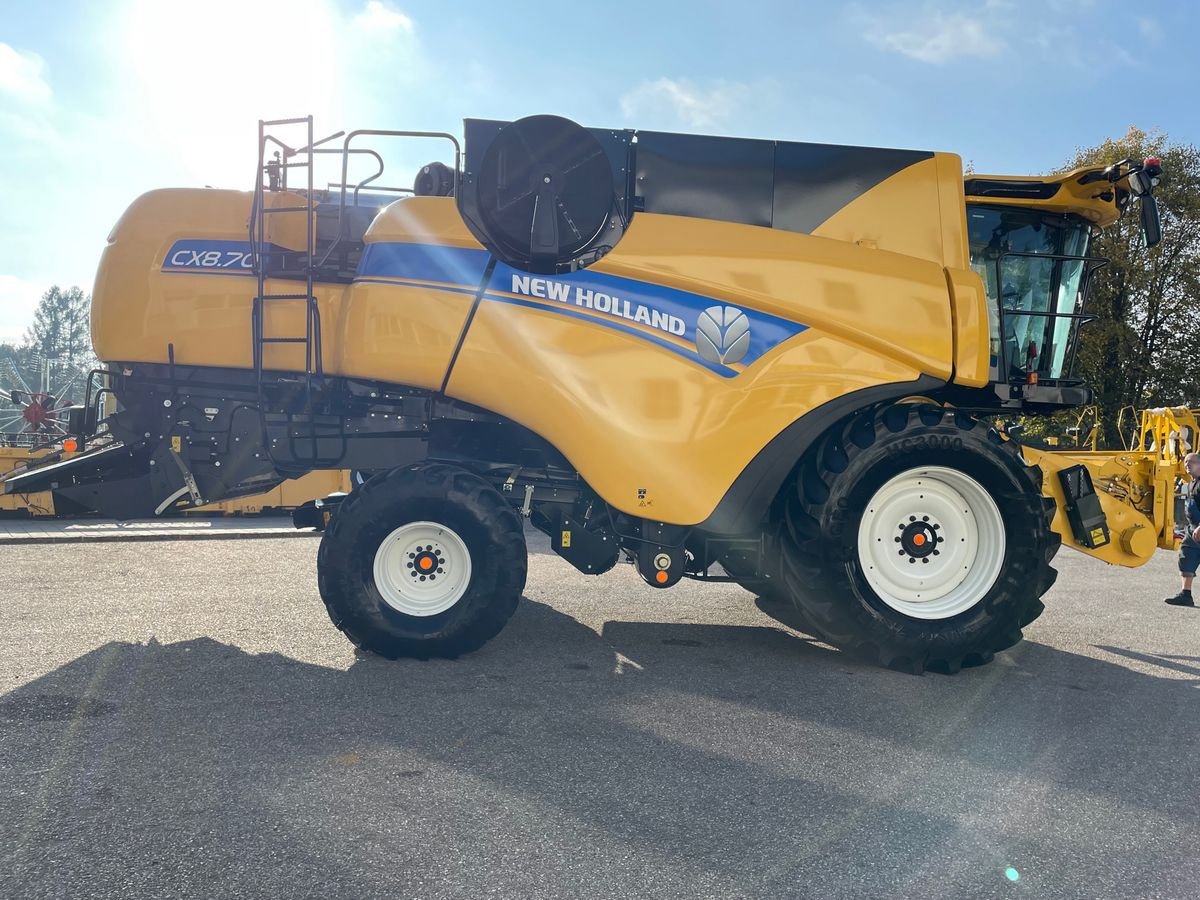 Mähdrescher типа New Holland CX 8.70, Neumaschine в Burgkirchen (Фотография 6)