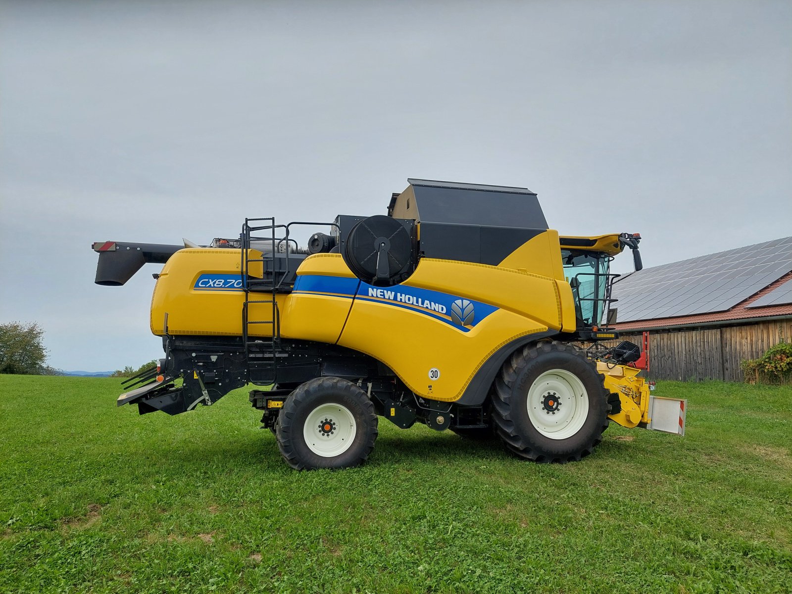 Mähdrescher del tipo New Holland CX 8.70, Gebrauchtmaschine In Miltach (Immagine 5)