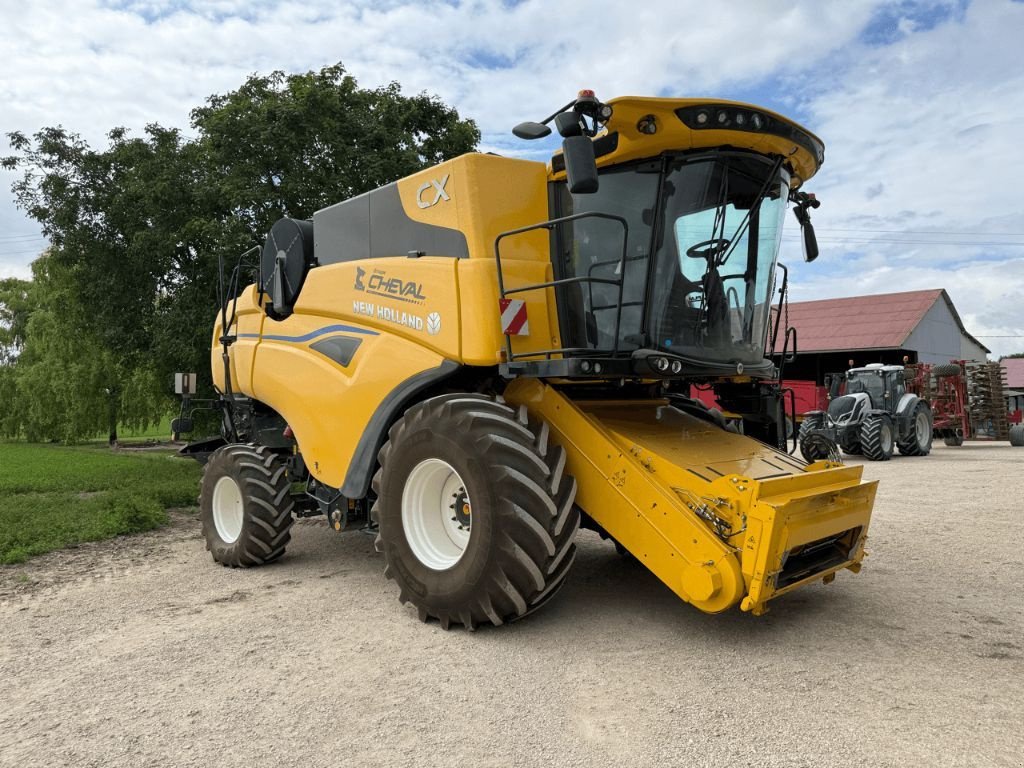 Mähdrescher del tipo New Holland CX 8.70, Gebrauchtmaschine In Lérouville (Immagine 2)