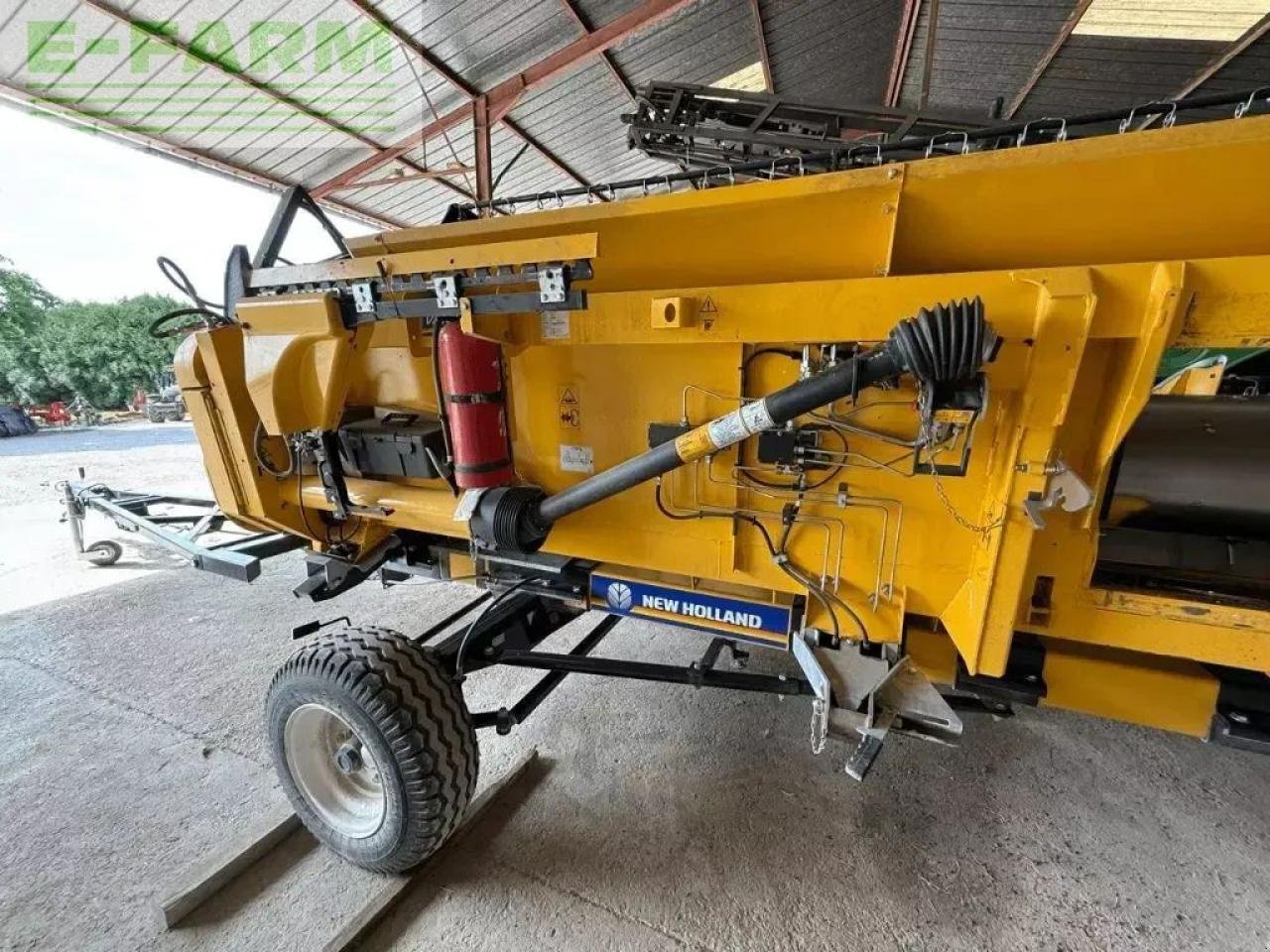 Mähdrescher of the type New Holland cx 8.70, Gebrauchtmaschine in CHAUVONCOURT (Picture 7)