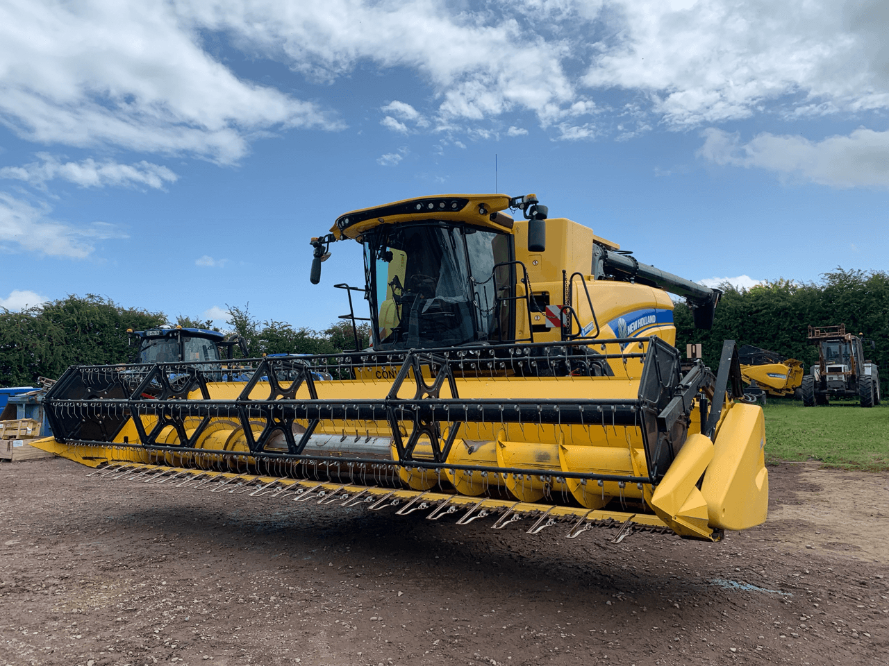 Mähdrescher Türe ait New Holland CX 8.70, Gebrauchtmaschine içinde CONDE SUR VIRE (resim 3)