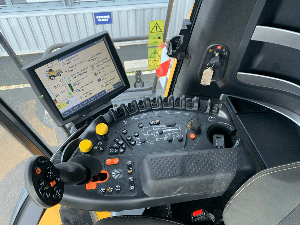 Mähdrescher tip New Holland CX 8.70, Gebrauchtmaschine in TREMEUR (Poză 11)