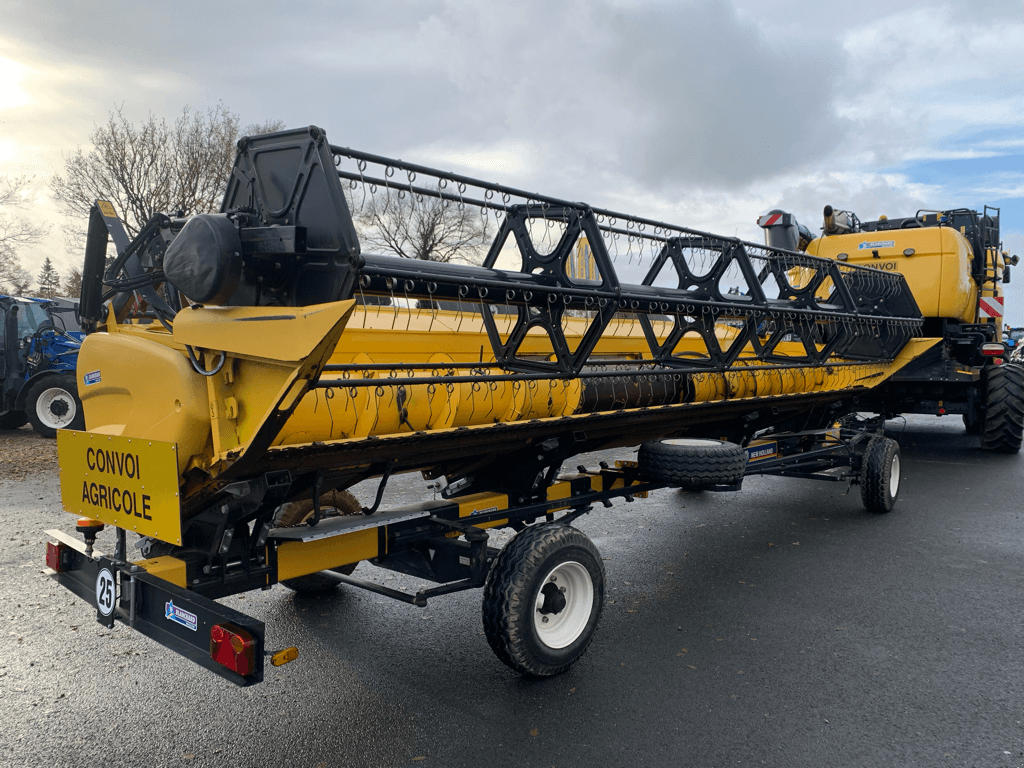 Mähdrescher tip New Holland CX 8.70, Gebrauchtmaschine in TREMEUR (Poză 9)