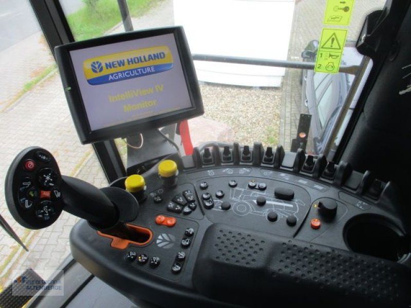 Mähdrescher of the type New Holland CX 8.70, Vorführmaschine in Altenberge (Picture 7)