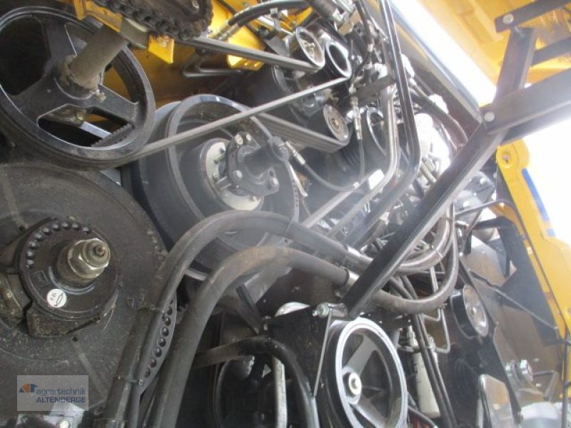 Mähdrescher of the type New Holland CX 8.70, Vorführmaschine in Altenberge (Picture 6)
