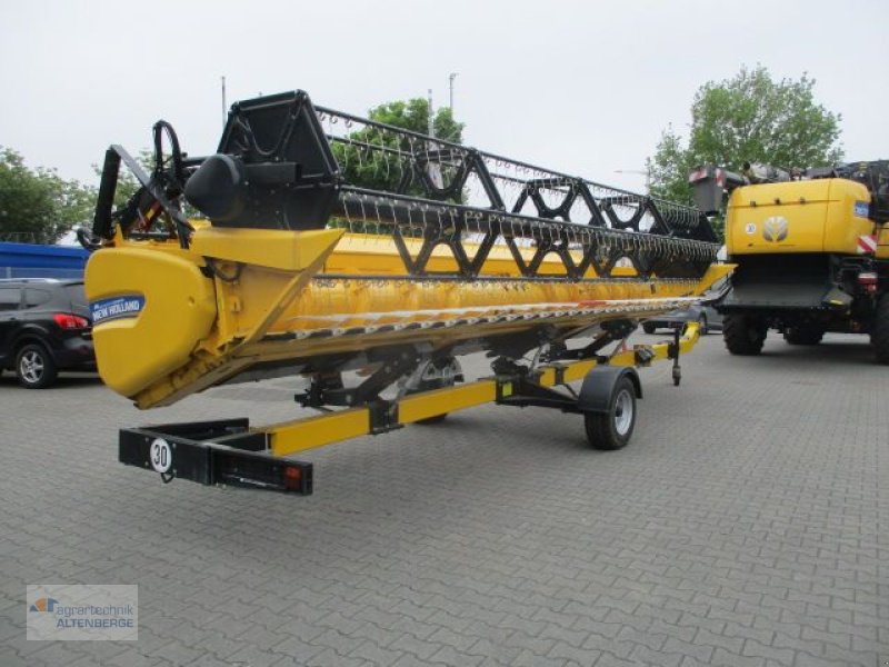 Mähdrescher of the type New Holland CX 8.70, Vorführmaschine in Altenberge (Picture 4)