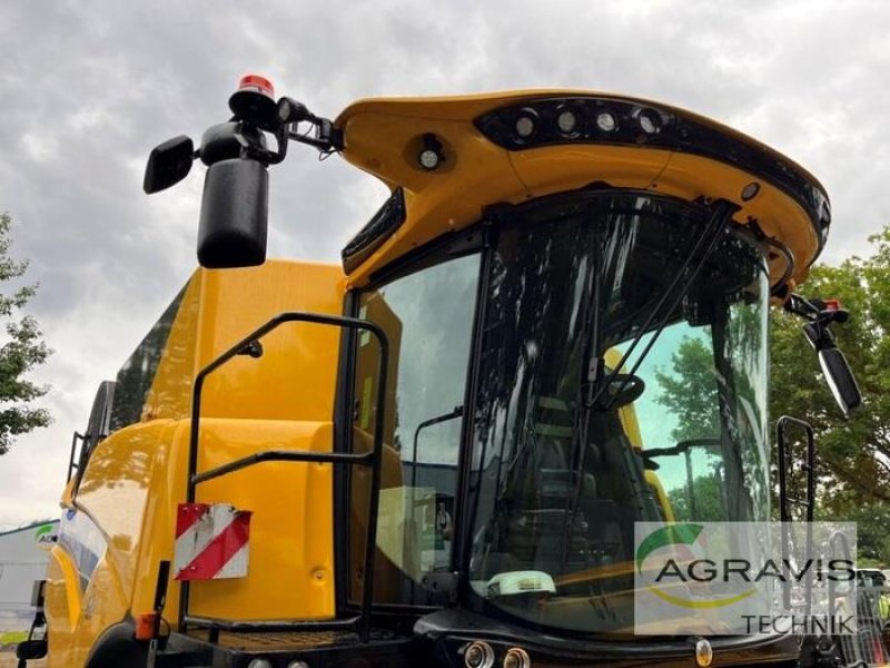 Mähdrescher of the type New Holland CX 8.80 RAUPE, Gebrauchtmaschine in Meppen (Picture 7)