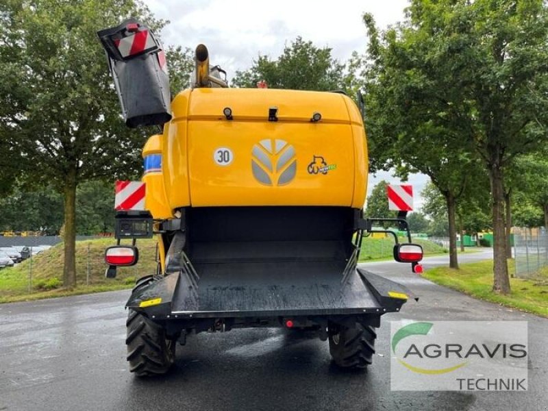 Mähdrescher of the type New Holland CX 8.80 RAUPE, Gebrauchtmaschine in Meppen (Picture 4)