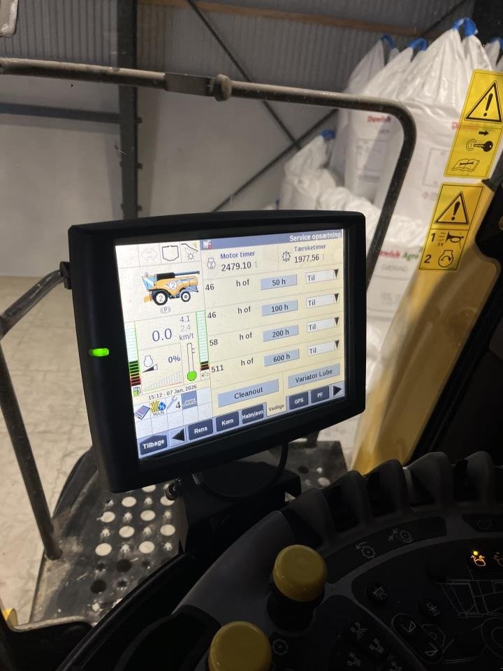 Mähdrescher of the type New Holland CX 8.80 SLH, Gebrauchtmaschine in Maribo (Picture 10)