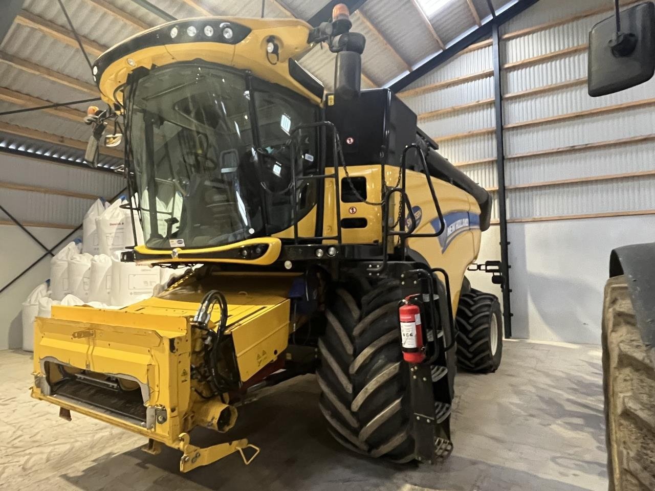 Mähdrescher of the type New Holland CX 8.80 SLH, Gebrauchtmaschine in Maribo (Picture 2)