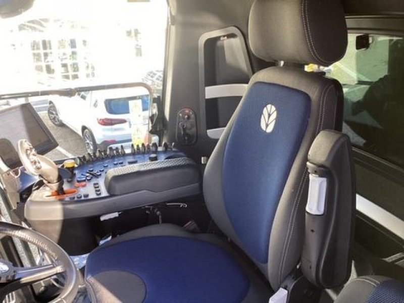 Mähdrescher Türe ait New Holland CX 8.80, Vorführmaschine içinde Burgkirchen (resim 12)