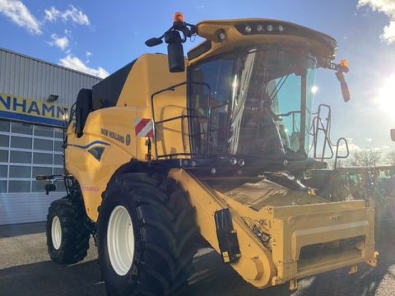 Mähdrescher Türe ait New Holland CX 8.80, Vorführmaschine içinde Burgkirchen (resim 2)