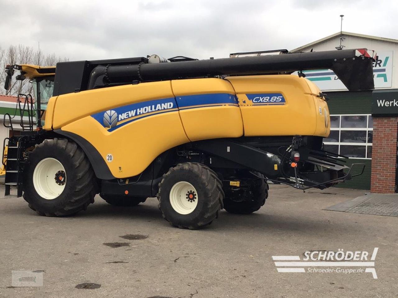 Mähdrescher tipa New Holland CX 8.85 + SCHNEIDWERK 7,60M, Gebrauchtmaschine u Penzlin (Slika 4)