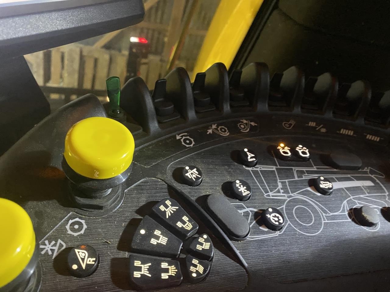 Mähdrescher van het type New Holland CX 8.90 ST 5, Gebrauchtmaschine in Maribo (Foto 2)