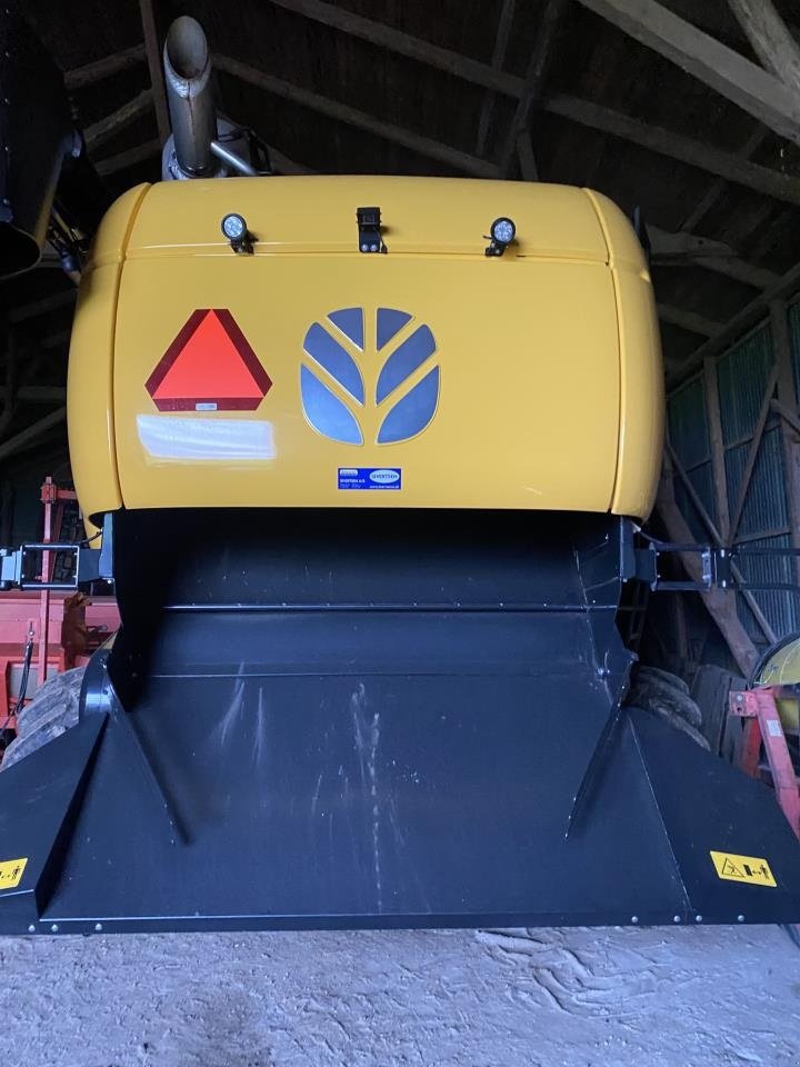 Mähdrescher van het type New Holland CX 8.90 ST 5, Gebrauchtmaschine in Maribo (Foto 5)
