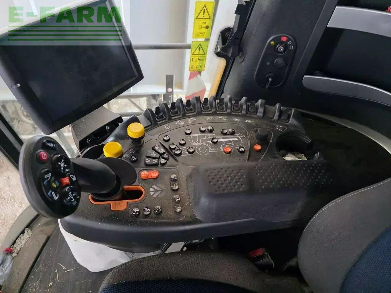 Mähdrescher of the type New Holland cx 8.90, Gebrauchtmaschine in CHAUVONCOURT (Picture 4)