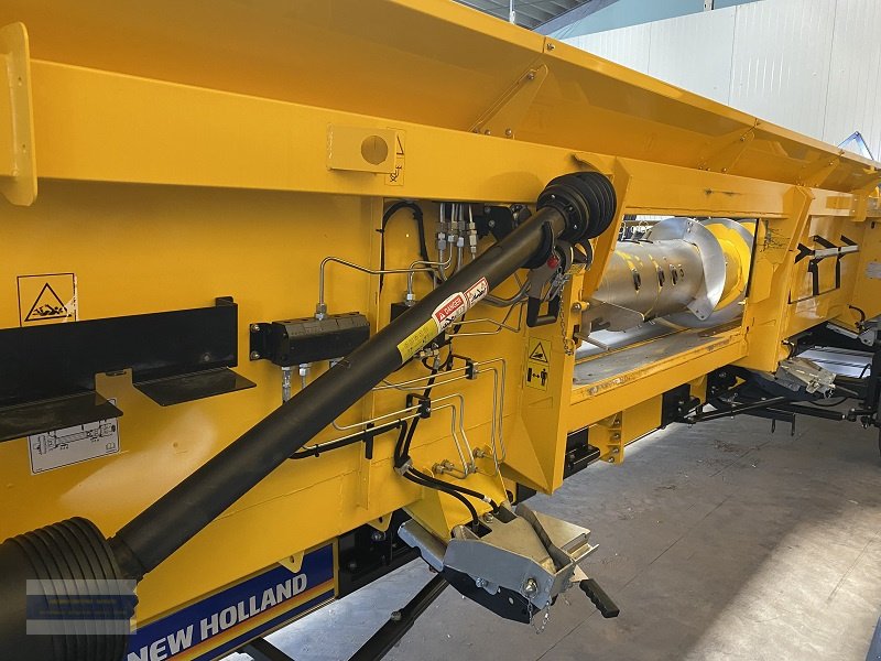 Mähdrescher typu New Holland CX 8.90, Gebrauchtmaschine v Bad Köstritz (Obrázek 19)