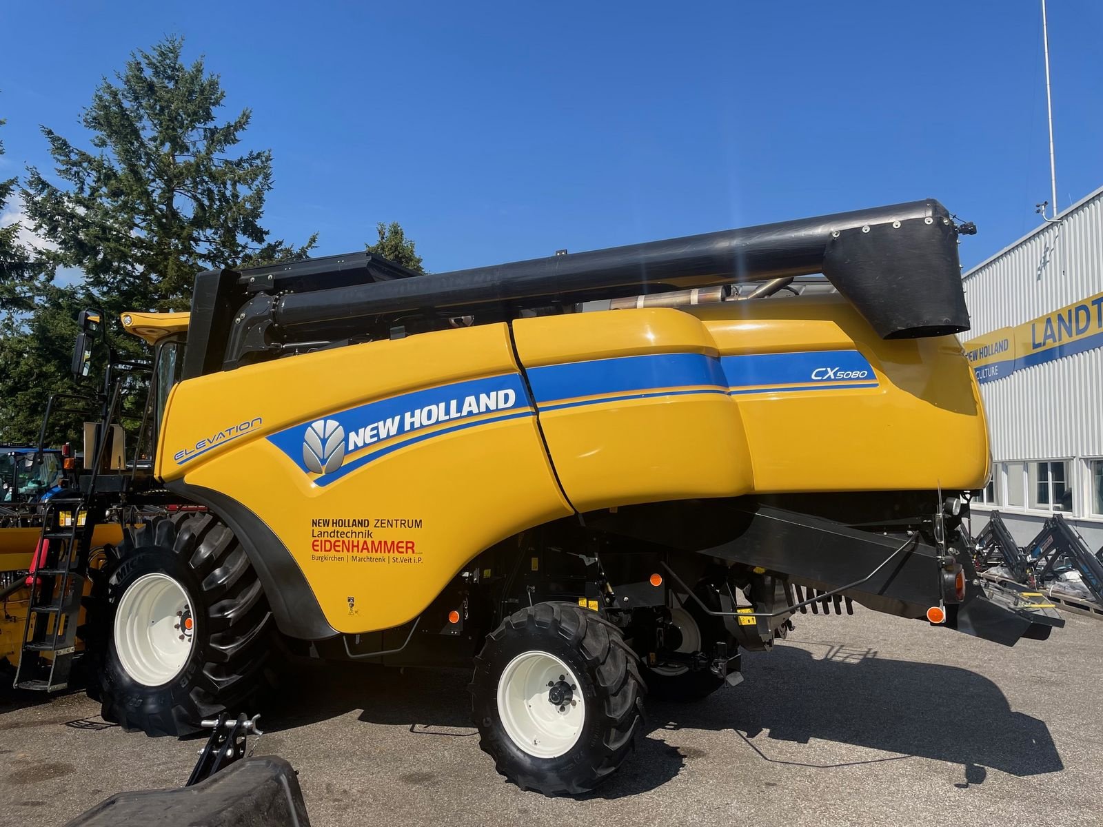 Mähdrescher of the type New Holland CX5080 Elevation, Gebrauchtmaschine in Burgkirchen (Picture 4)