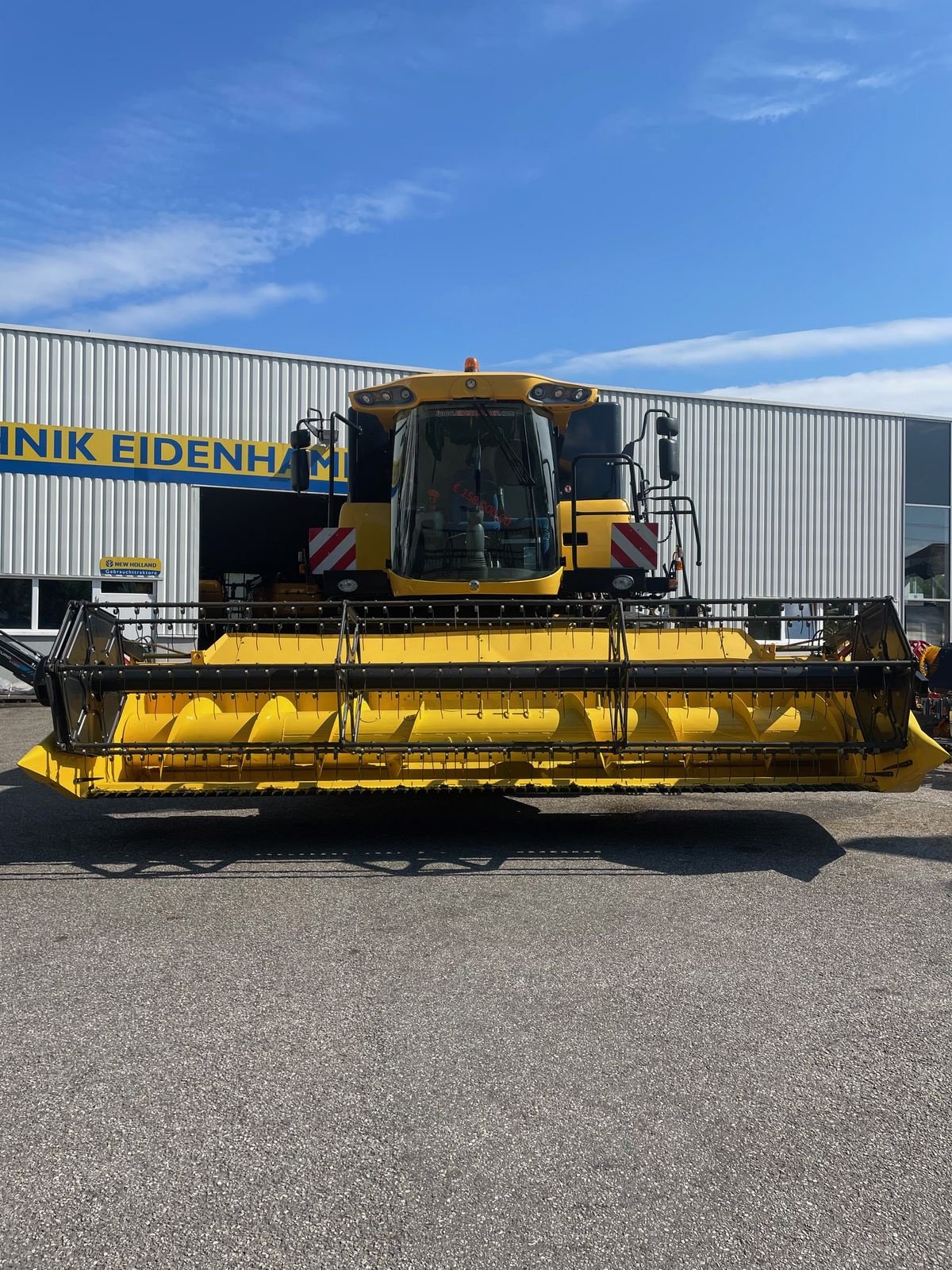 Mähdrescher of the type New Holland CX5080 Elevation, Gebrauchtmaschine in Burgkirchen (Picture 2)