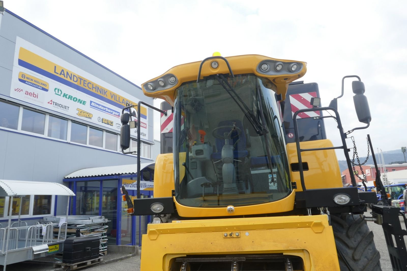 Mähdrescher del tipo New Holland CX5090 Elevation, Gebrauchtmaschine en Villach (Imagen 9)