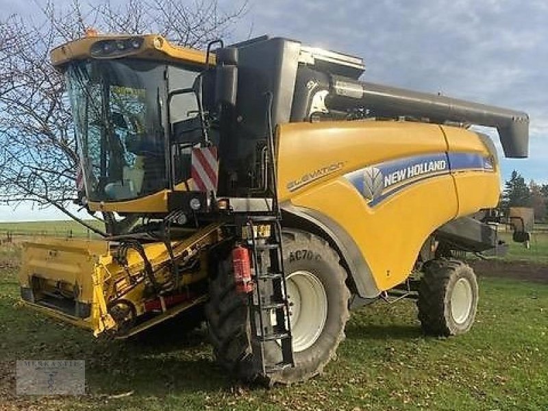 Mähdrescher del tipo New Holland CX5090, Gebrauchtmaschine en Pragsdorf