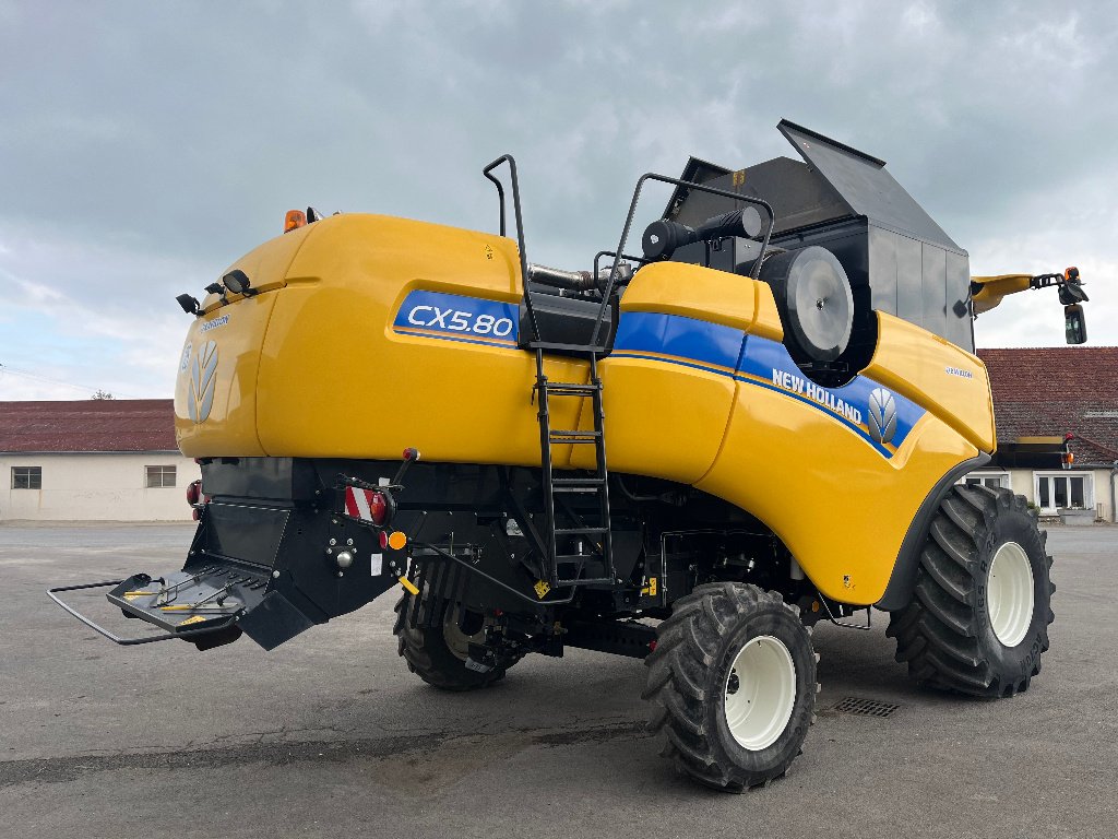 Mähdrescher of the type New Holland CX5.80, Gebrauchtmaschine in VERT TOULON (Picture 8)