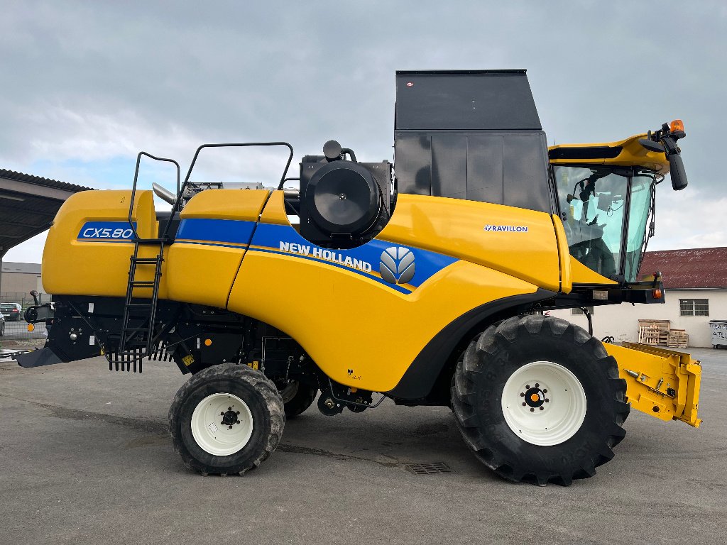 Mähdrescher of the type New Holland CX5.80, Gebrauchtmaschine in VERT TOULON (Picture 7)