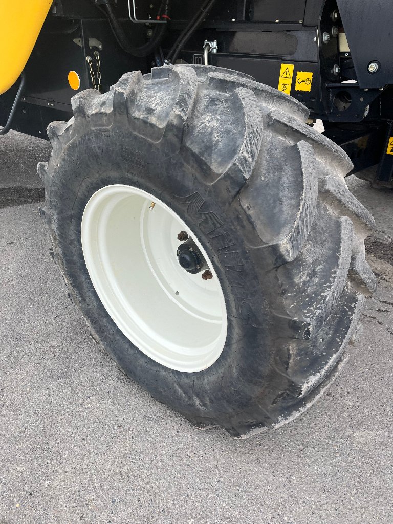 Mähdrescher of the type New Holland CX5.80, Gebrauchtmaschine in VERT TOULON (Picture 10)