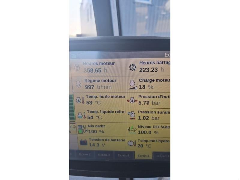 Mähdrescher del tipo New Holland CX6-80, Gebrauchtmaschine In ANTIGNY (Immagine 9)