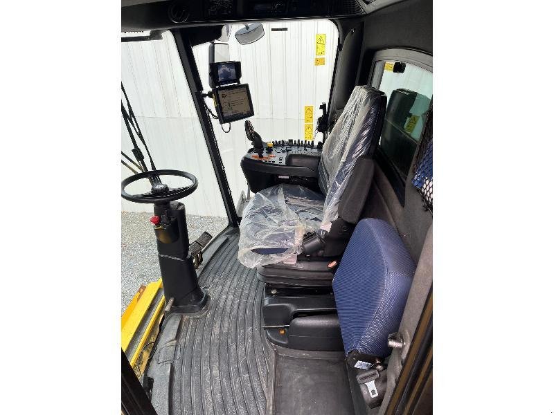 Mähdrescher of the type New Holland CX6,80, Gebrauchtmaschine in PLUMELEC (Picture 10)