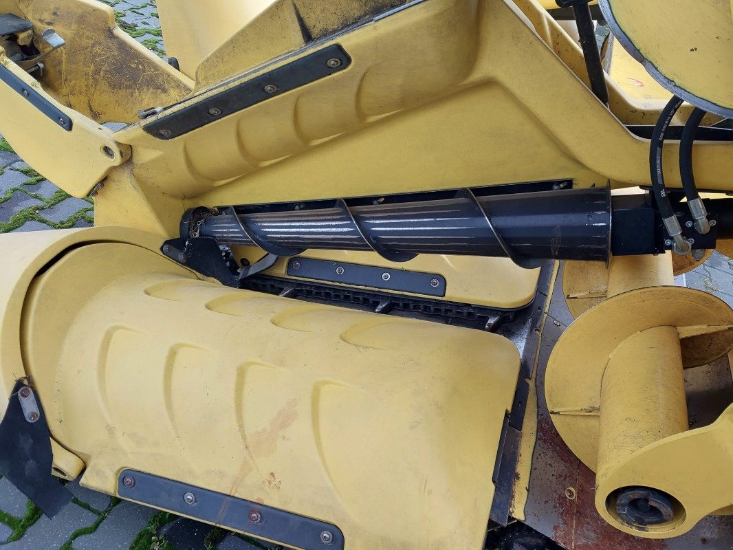 Mähdrescher typu New Holland CX6080, Gebrauchtmaschine v Mrągowo (Obrázek 15)