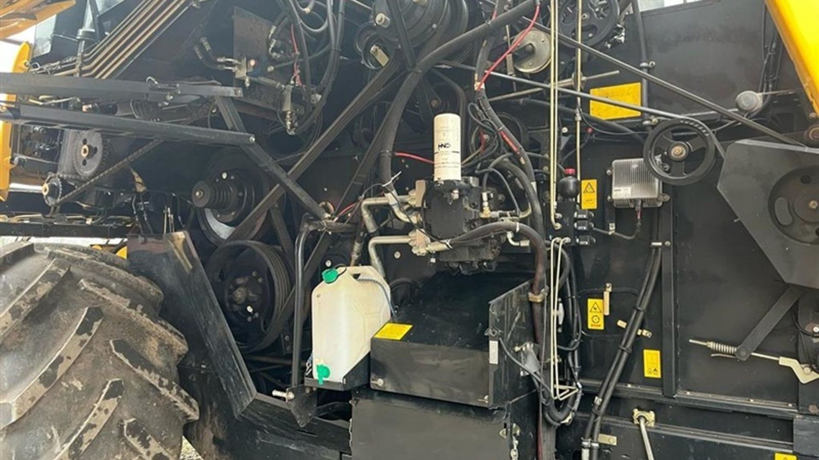 Mähdrescher tipa New Holland CX6090 4WD, Gebrauchtmaschine u Aulum (Slika 14)